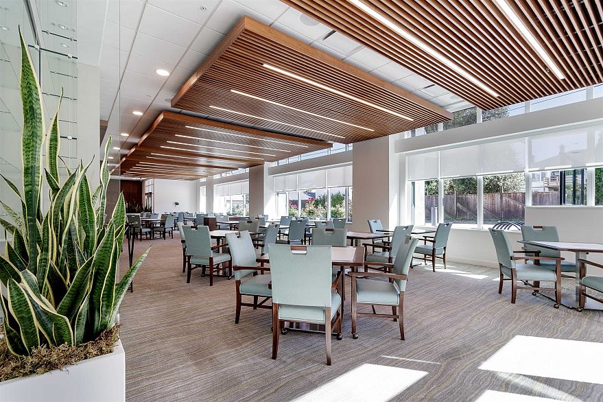 372 438 W King Edward Avenue