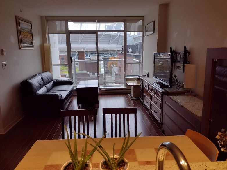 506 821 Cambie Street