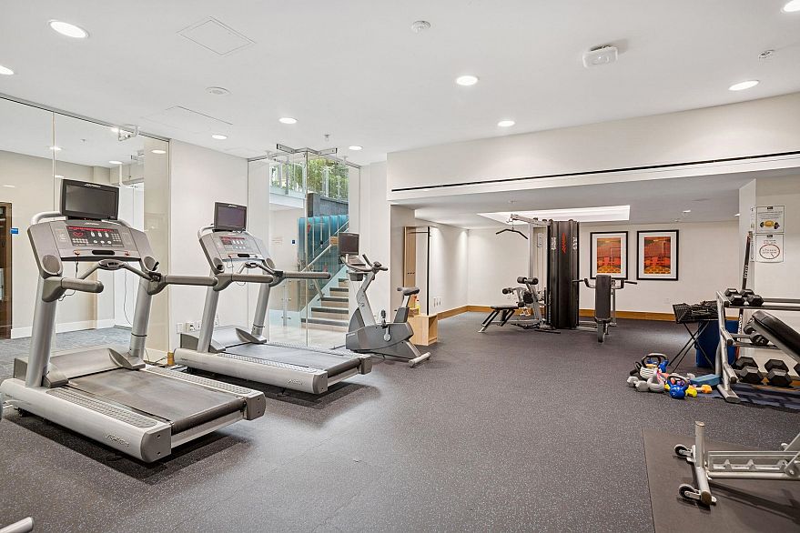 407 77 Walter Hardwick Avenue