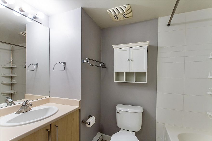 210 3575 Euclid Avenue