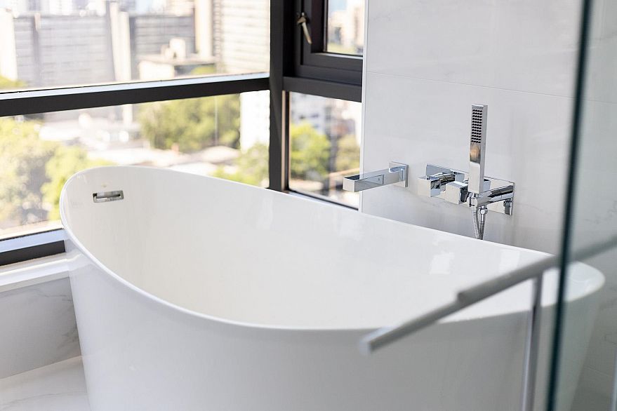 15C 1500 Alberni Street