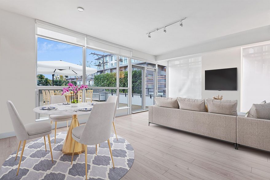 372 438 W King Edward Avenue