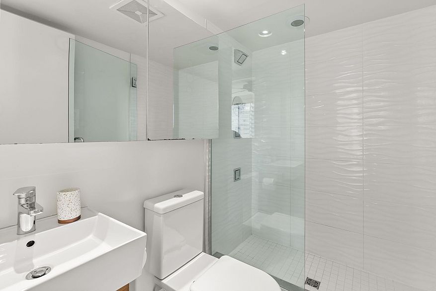 907 565 Smithe Street