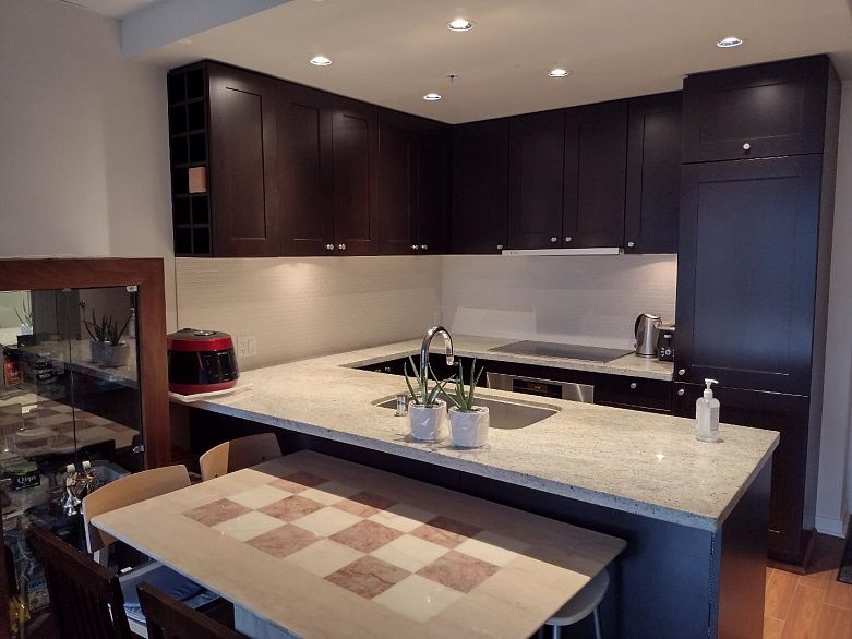 506 821 Cambie Street