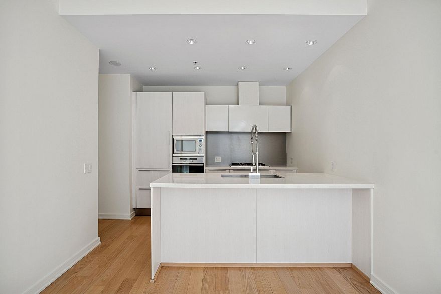 407 77 Walter Hardwick Avenue