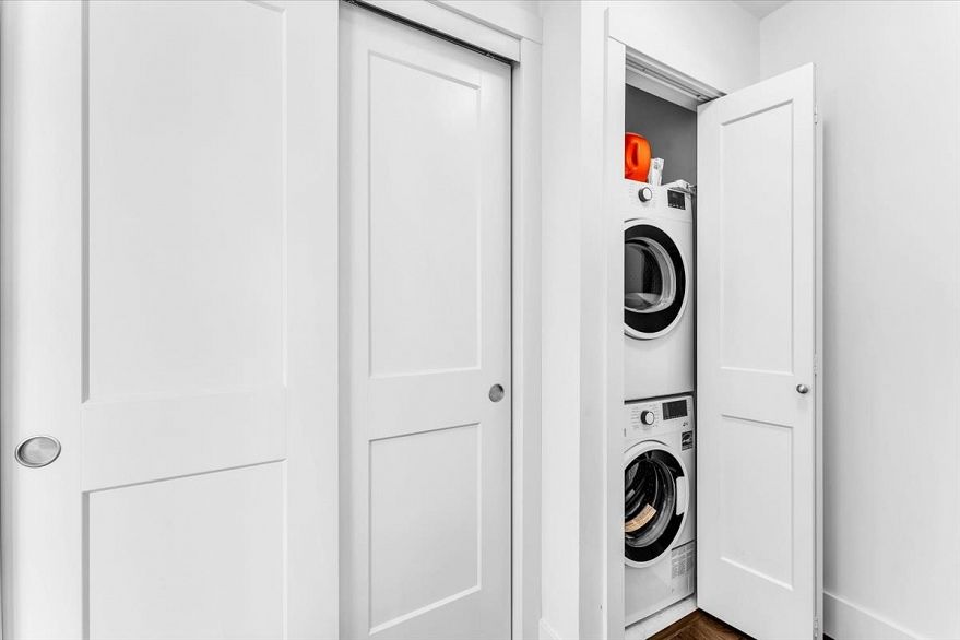 101 7878 Granville Street