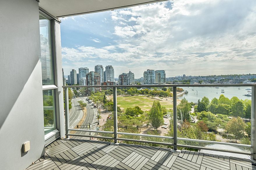 1207 1408 Strathmore Mews