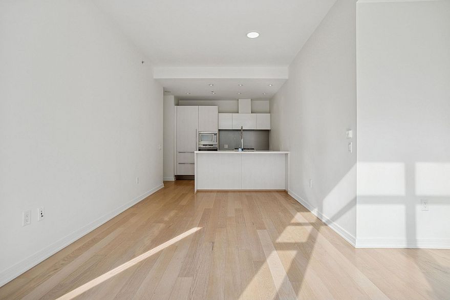 407 77 Walter Hardwick Avenue