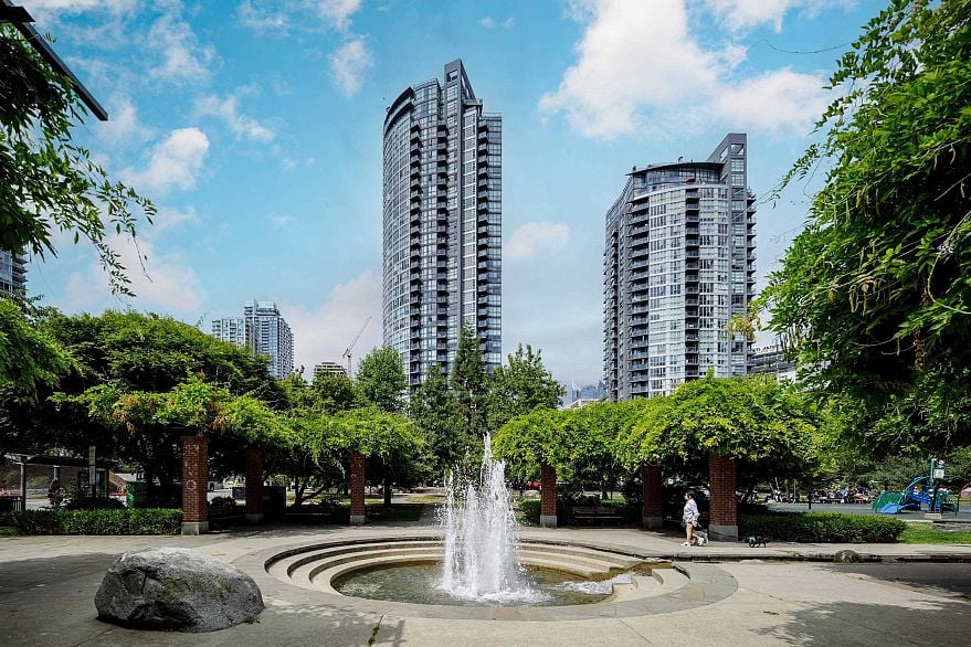 1199 SEYMOUR STREET, Vancouver BC V6B 1K3