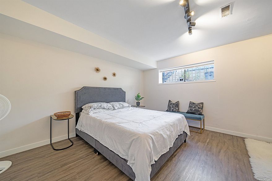 2131 Fraserview Drive