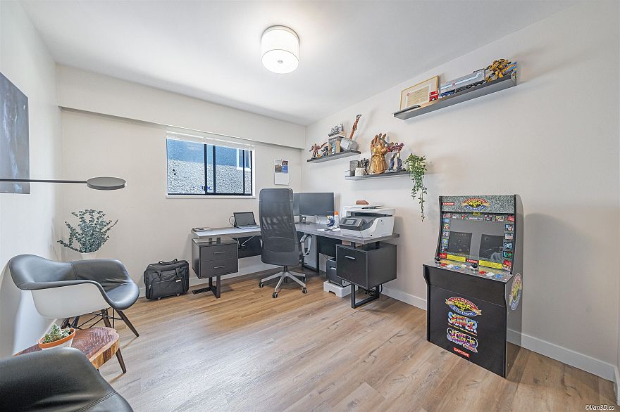 2131 Fraserview Drive