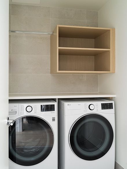 205 3636 W 39th Avenue