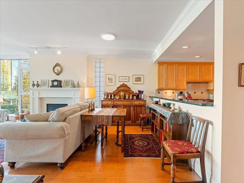 205 1717 Bayshore Drive