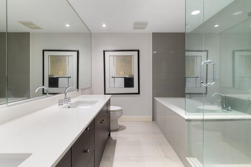 805 1383 Marinaside Crescent