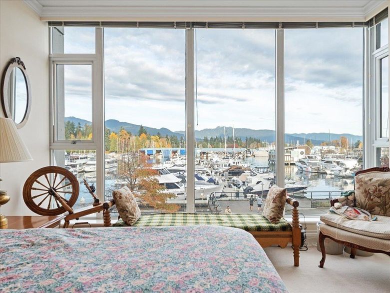 205 1717 Bayshore Drive