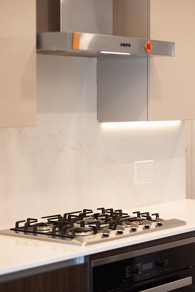 202 477 W 59th Avenue