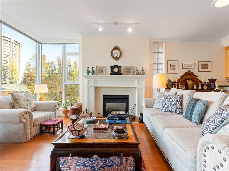 205 1717 Bayshore Drive