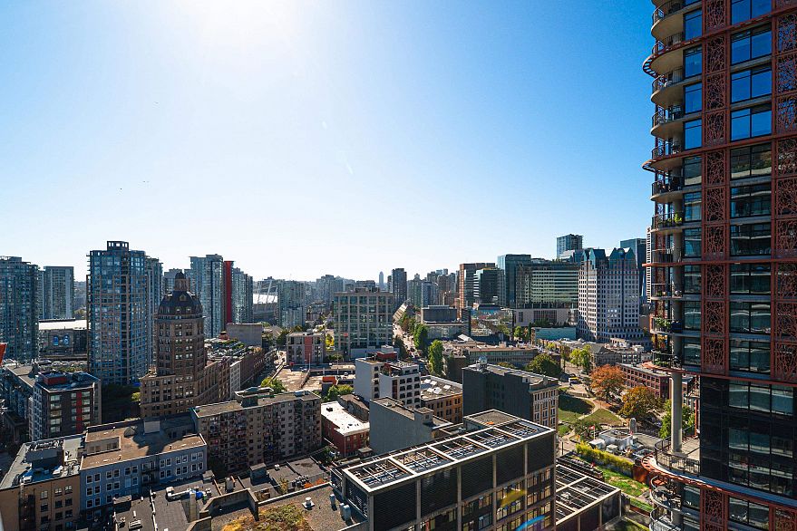 2508 108 W Cordova Street