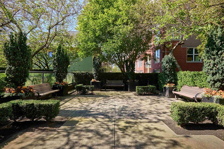 1601 1003 Pacific Street