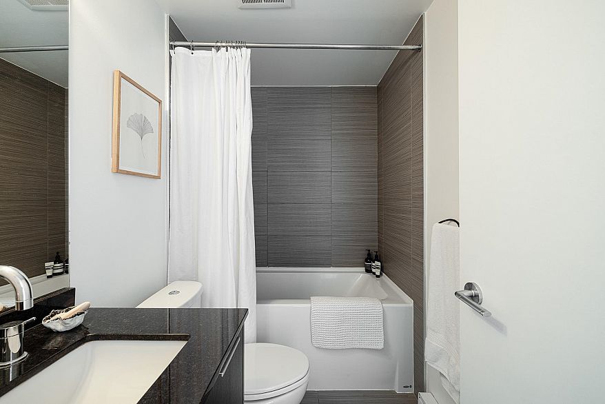 310 429 W 2nd Avenue