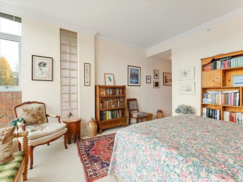 205 1717 Bayshore Drive