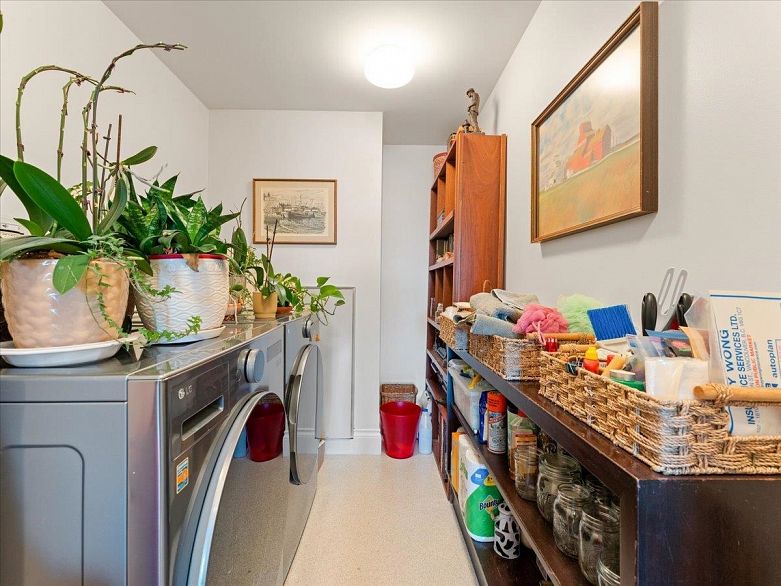 205 1717 Bayshore Drive