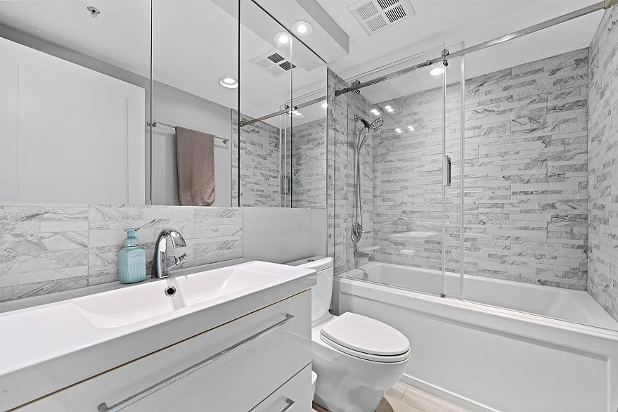 911 500 W 10th Avenue