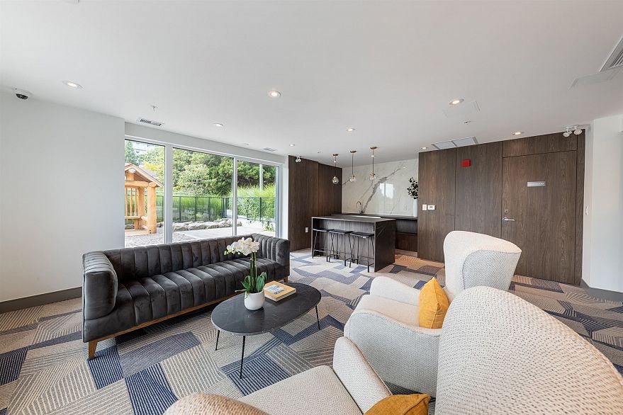 202 477 W 59th Avenue