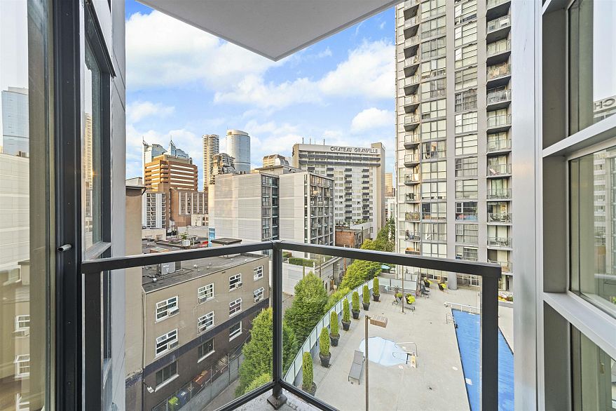 702 1199 Seymour Street