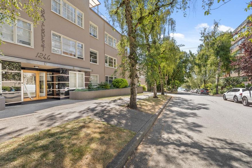 302 1246 Cardero Street