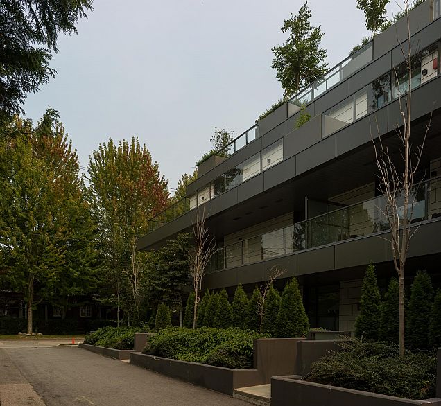 304 3636 W 39th Avenue