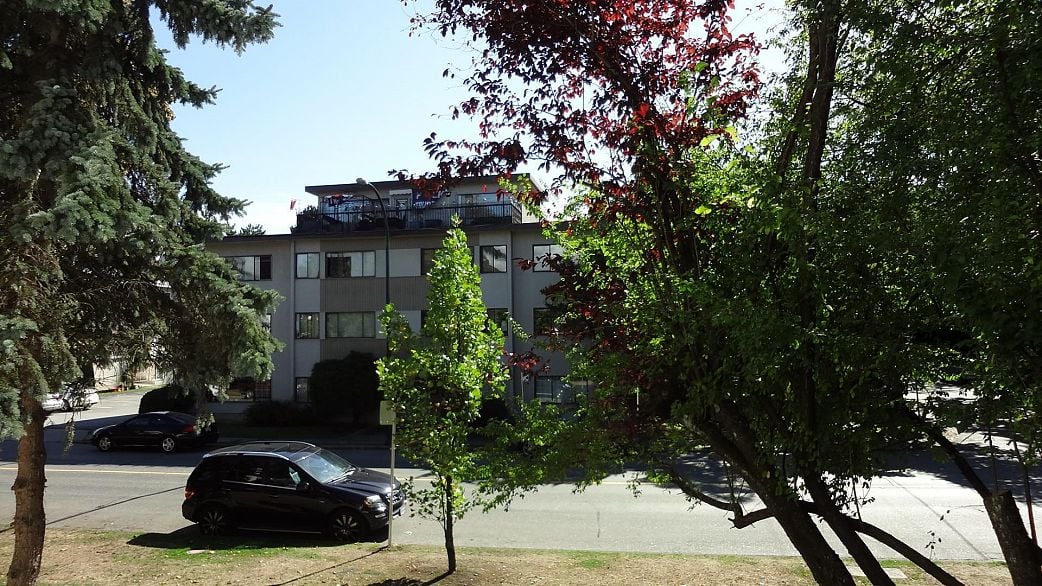 200 3170 E QUEBEC STREET, Vancouver BC V5T 3B4