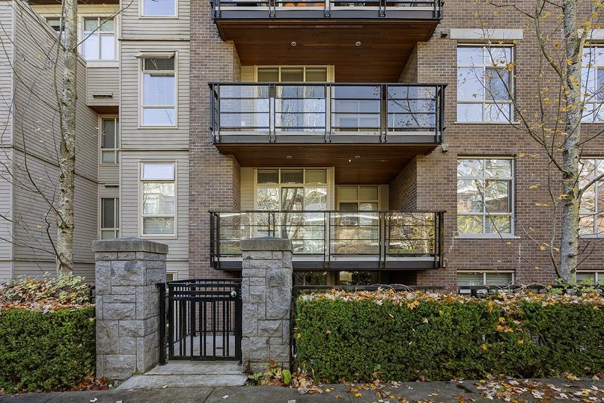 204 6333 Larkin Drive