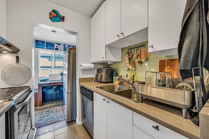 207 2025 W 2nd Avenue