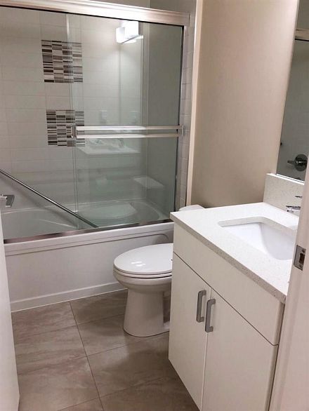 203 4882 Slocan Street