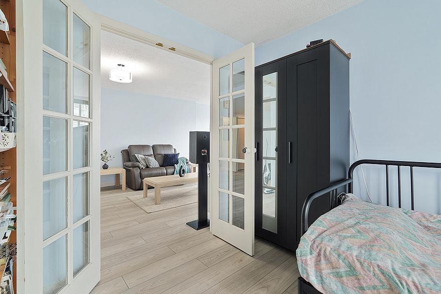 902 1500 Howe Street