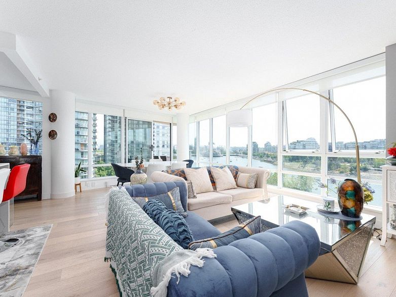 1006 980 Cooperage Way