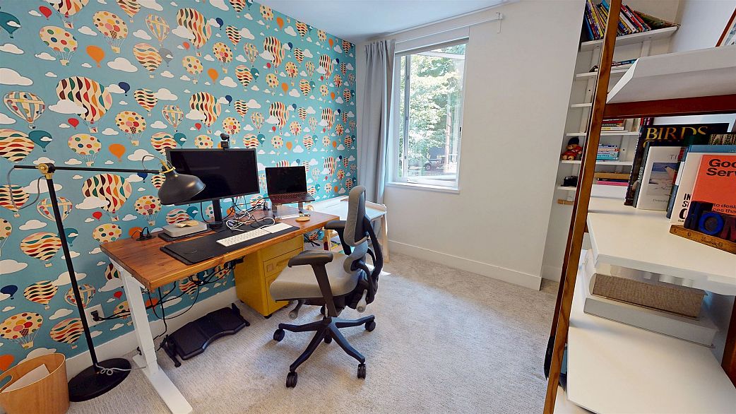 2073 E Pender Street