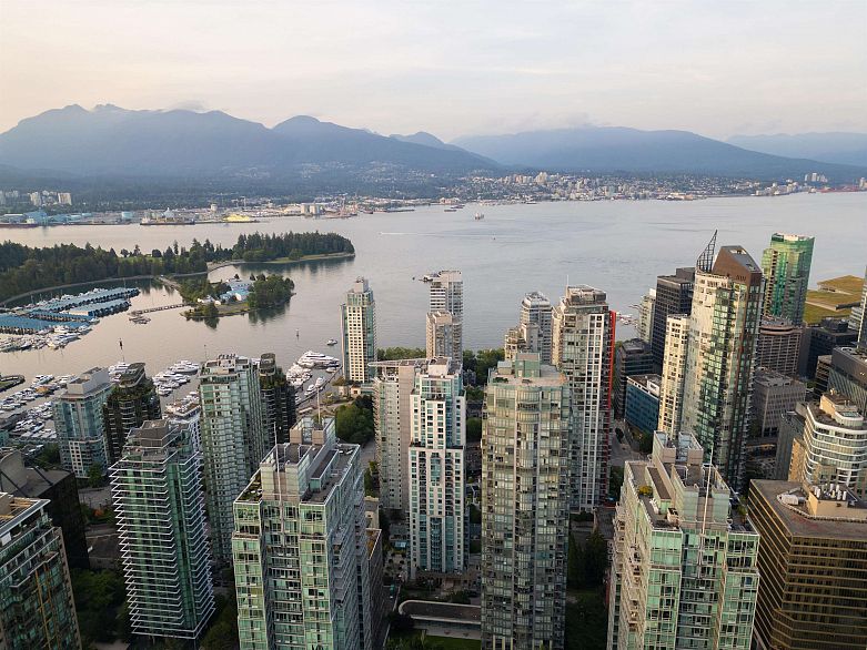 806 1238 Melville Street