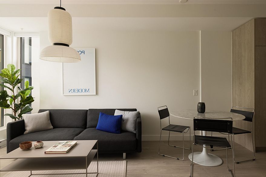 215 322 E 15th Avenue