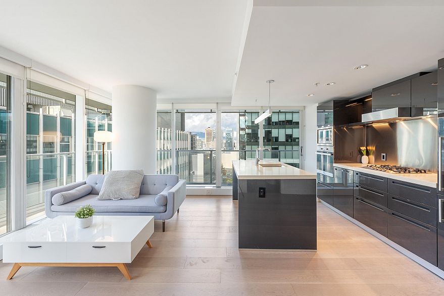 2006 777 Richards Street