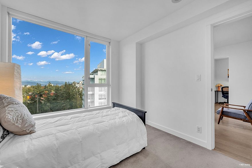 2303 3355 Binning Road