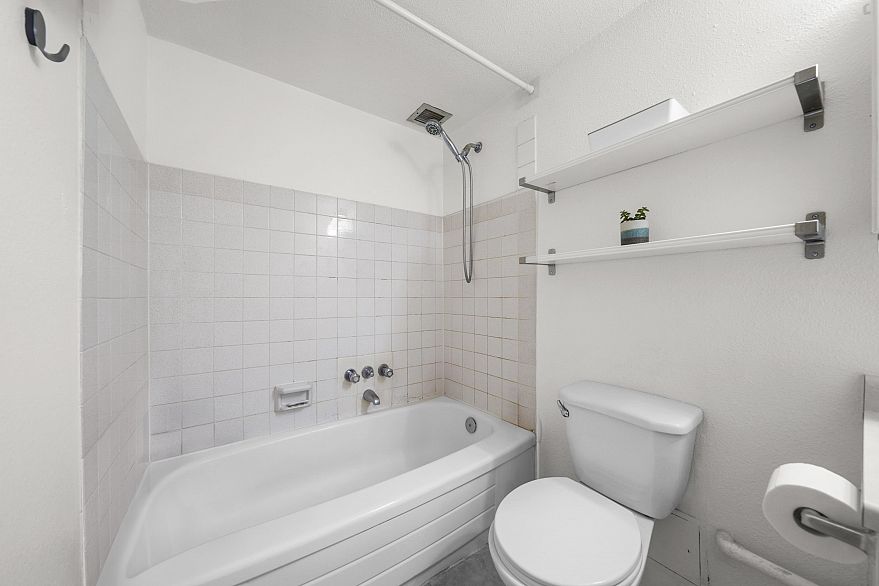 411 1333 Hornby Street