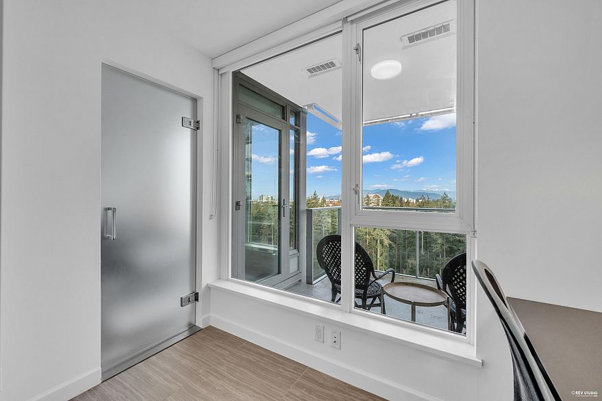 2303 3355 Binning Road