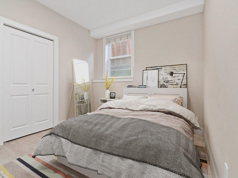 102 4577 Slocan Street