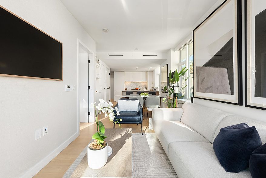 403 1365 Davie Street