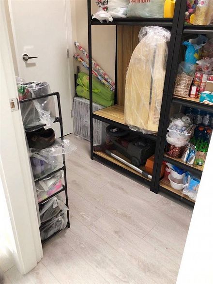 203 4882 Slocan Street