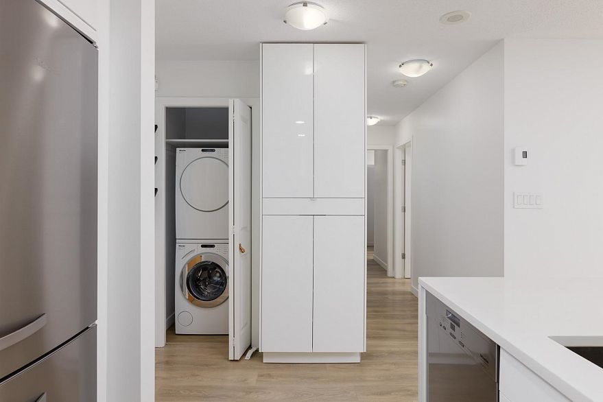 410 1425 WEST 6TH AVENUE, West Vancouver BC V6H 4G5