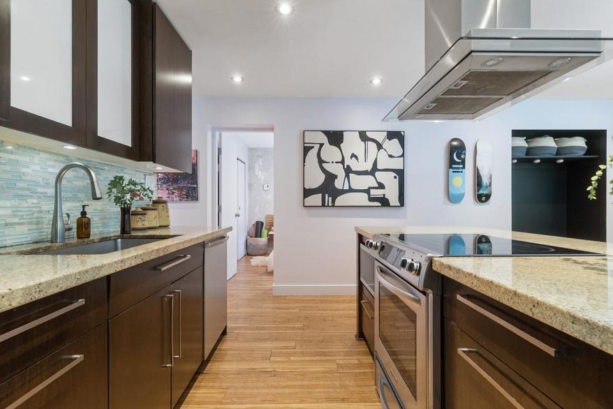 1 2175 Oxford Street