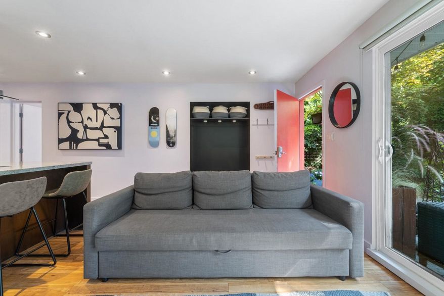 1 2175 Oxford Street